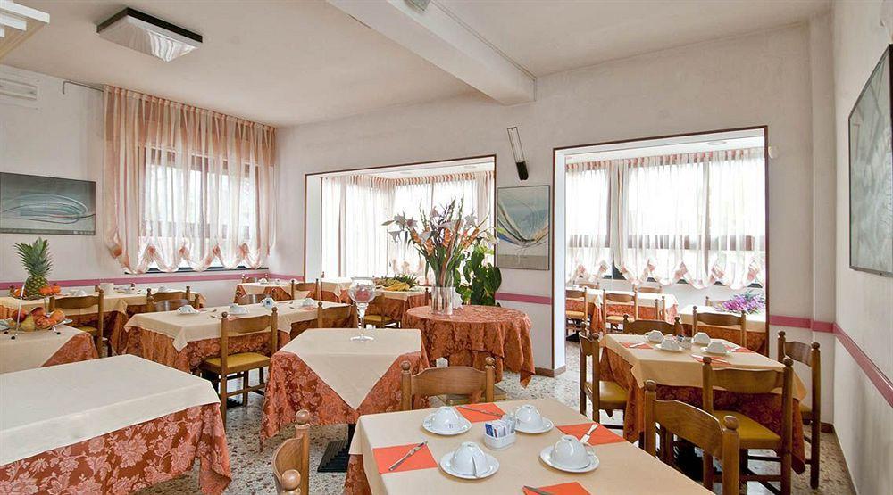 Hotel Angelini 리미니 외부 사진